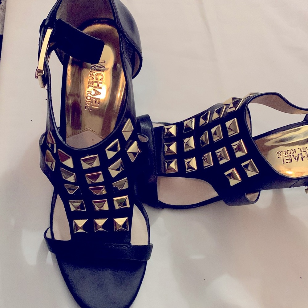 Michael Kors black studded shoe 3 1/2 inches